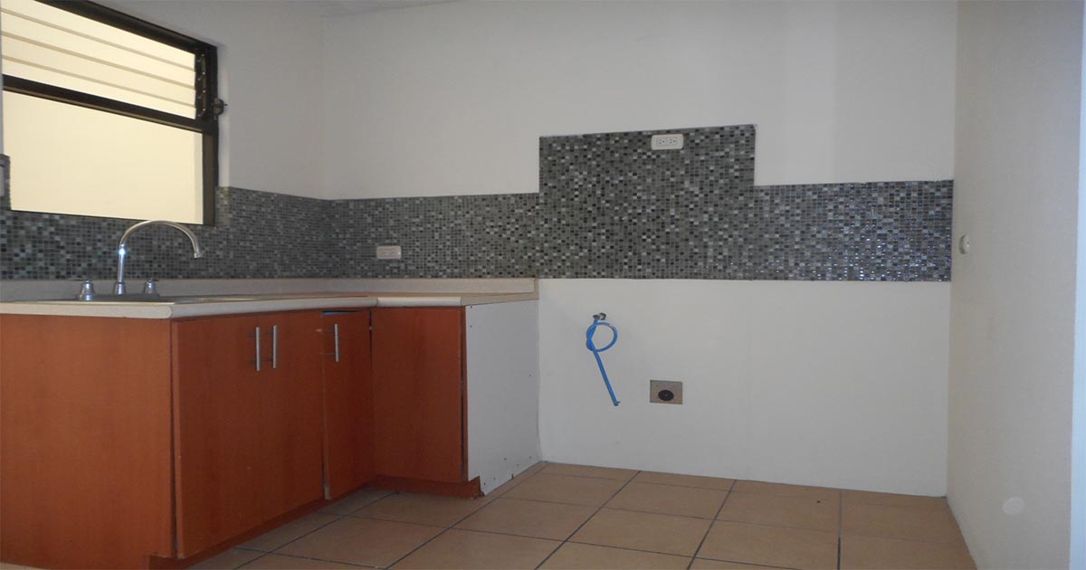 Venta de Casa o Casas, Terrenos, Propiedades, Apartamentos, Inmuebles en Guatemala, zona 11, zona 7, zona 2, zona 18, zona 16, Mixco, Carretera Al Salvador, Fraijanes, Santa Catarina Pinula, Antigua Guatemala, Villa Nueva, Villa Canales, San Miguel Petapa - Venta o Alquiler de Casas En Guatemala